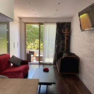 https://studio-dans-rsidence-prive-10-mn-de-cannes.fr-provencehotel.com
